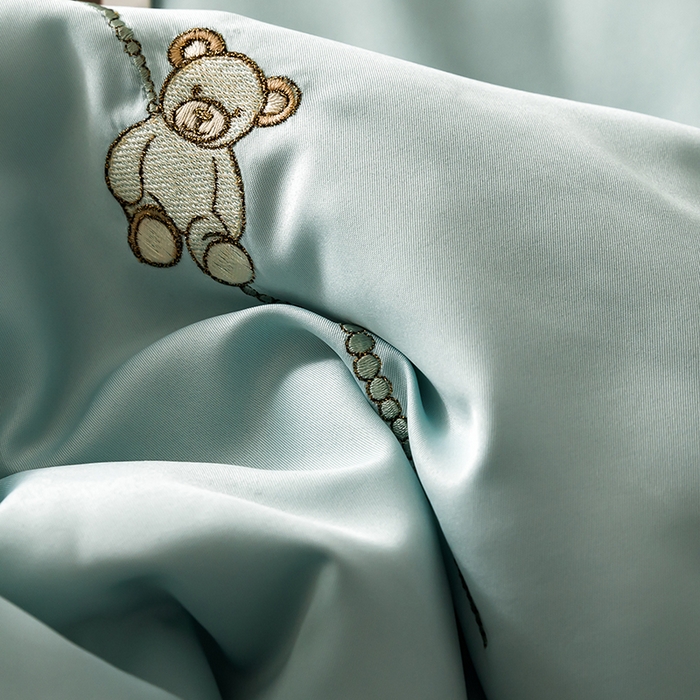 91家纺网 家纺一手货源 找家纺 丝印良品 2026新款刺绣水洗真丝夏被四件套公主日记系列-风格二 公主日记-白茶绿