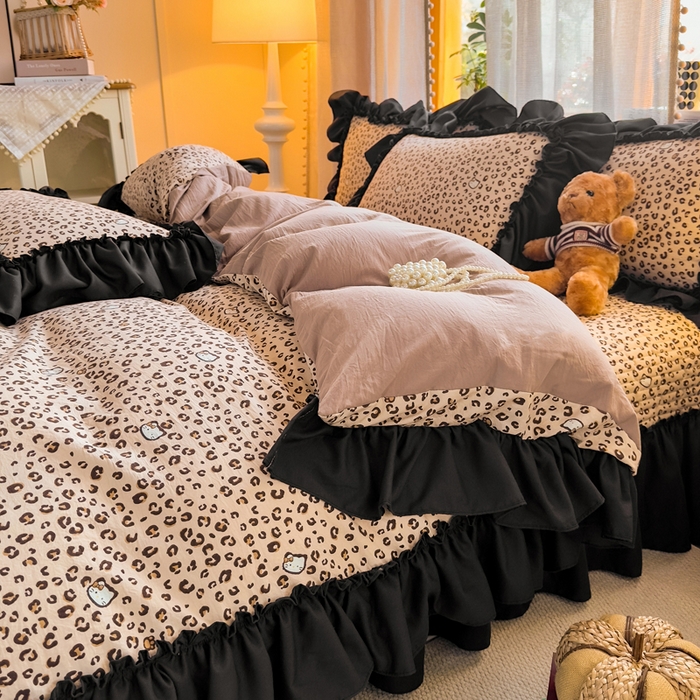 91家纺网 家纺一手货源 找家纺 大麦家纺 2026新款水洗古棉床盖印花四件套 豹纹猫咪