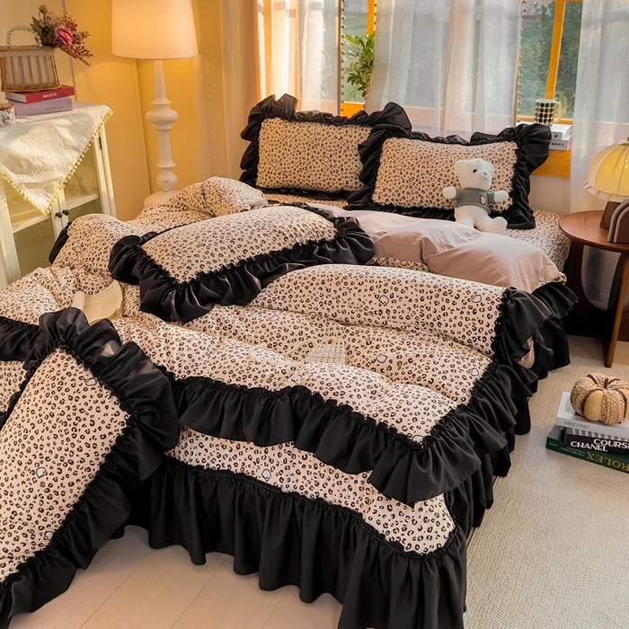 91家纺网 家纺一手货源 找家纺 大麦家纺 2026新款水洗古棉床盖印花四件套 豹纹猫咪