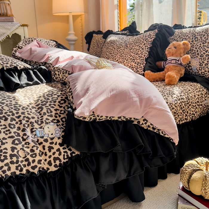 91家纺网 家纺一手货源 找家纺 大麦家纺 2026新款水洗古棉床盖印花四件套 豹纹猫咪蓝