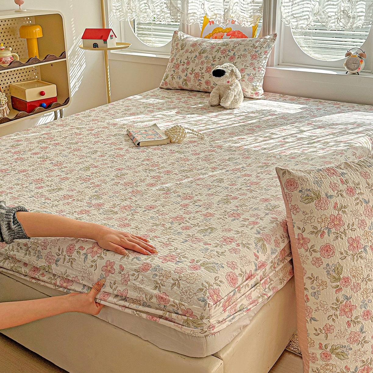 91家纺网 家纺一手货源 找家纺 悦织湾家纺 2026新款老粗布印花床单床笠床笠三两件套春秋学生宿舍单双人床笠 春日花语