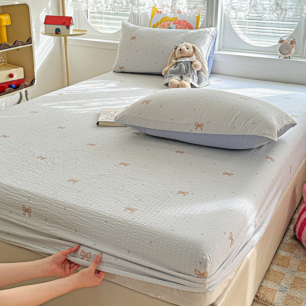 91家纺网 家纺一手货源 找家纺 悦织湾家纺 2026新款老粗布印花床单床笠床笠三两件套春秋学生宿舍单双人床笠 格纹蝶梦