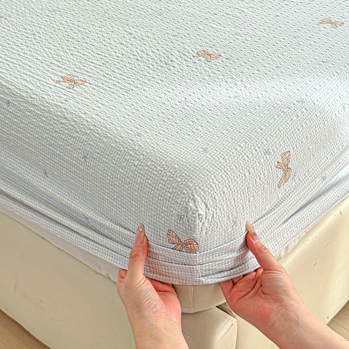 91家纺网 家纺一手货源 找家纺 悦织湾家纺 2026新款老粗布印花床单床笠床笠三两件套春秋学生宿舍单双人床笠 格纹蝶梦