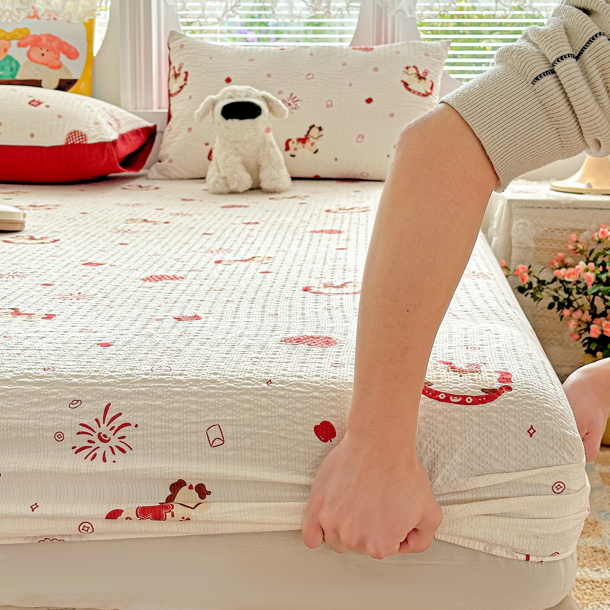 91家纺网 家纺一手货源 找家纺 悦织湾家纺 2026新款老粗布印花床单床笠床笠三两件套春秋学生宿舍单双人床笠 鸿运小马