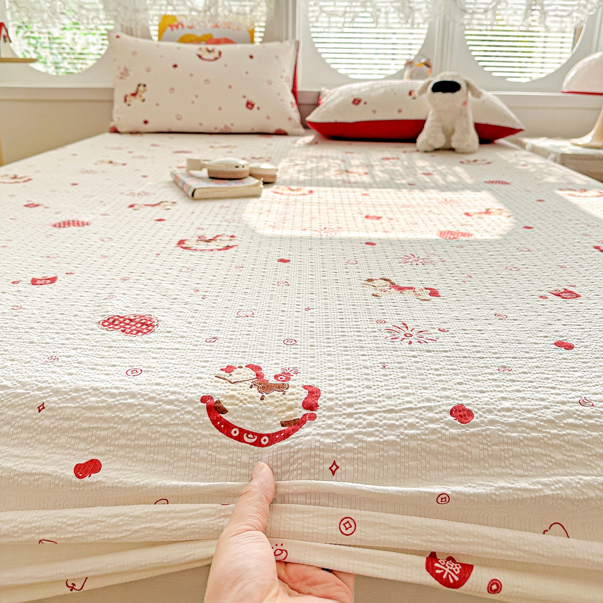 91家纺网 家纺一手货源 找家纺 悦织湾家纺 2026新款老粗布印花床单床笠床笠三两件套春秋学生宿舍单双人床笠 鸿运小马