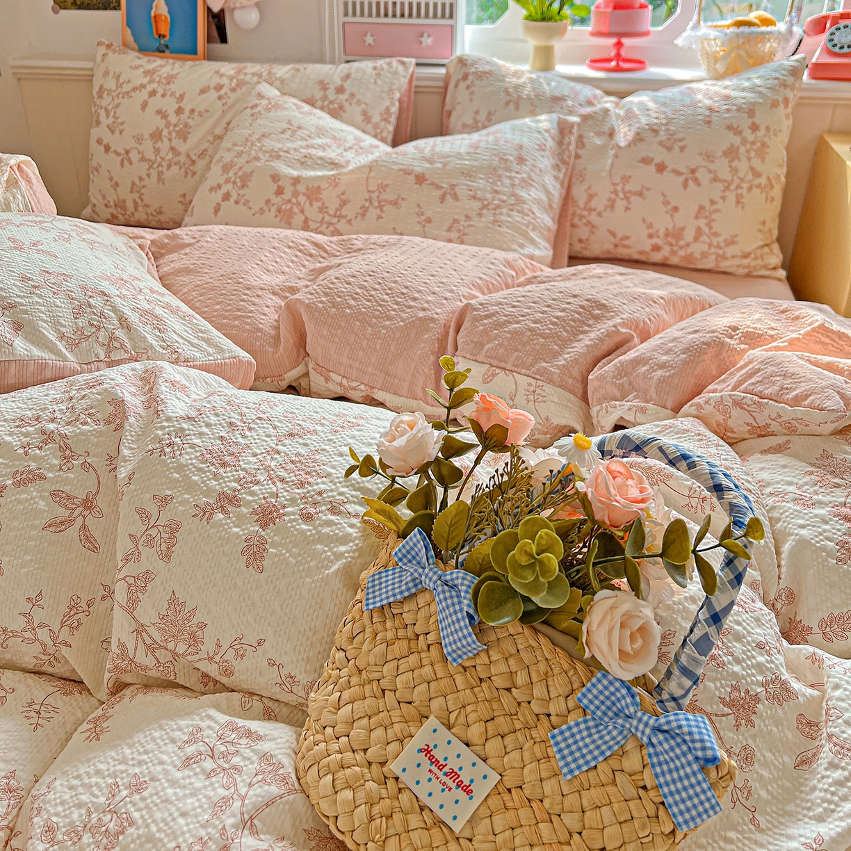 91家纺网 家纺一手货源 找家纺 悦织湾家纺 2026新款泡芙棉印花四件套单品单被套枕套时尚轻奢卡通小碎花学生宿舍用品三四件套 花蔓（粉）