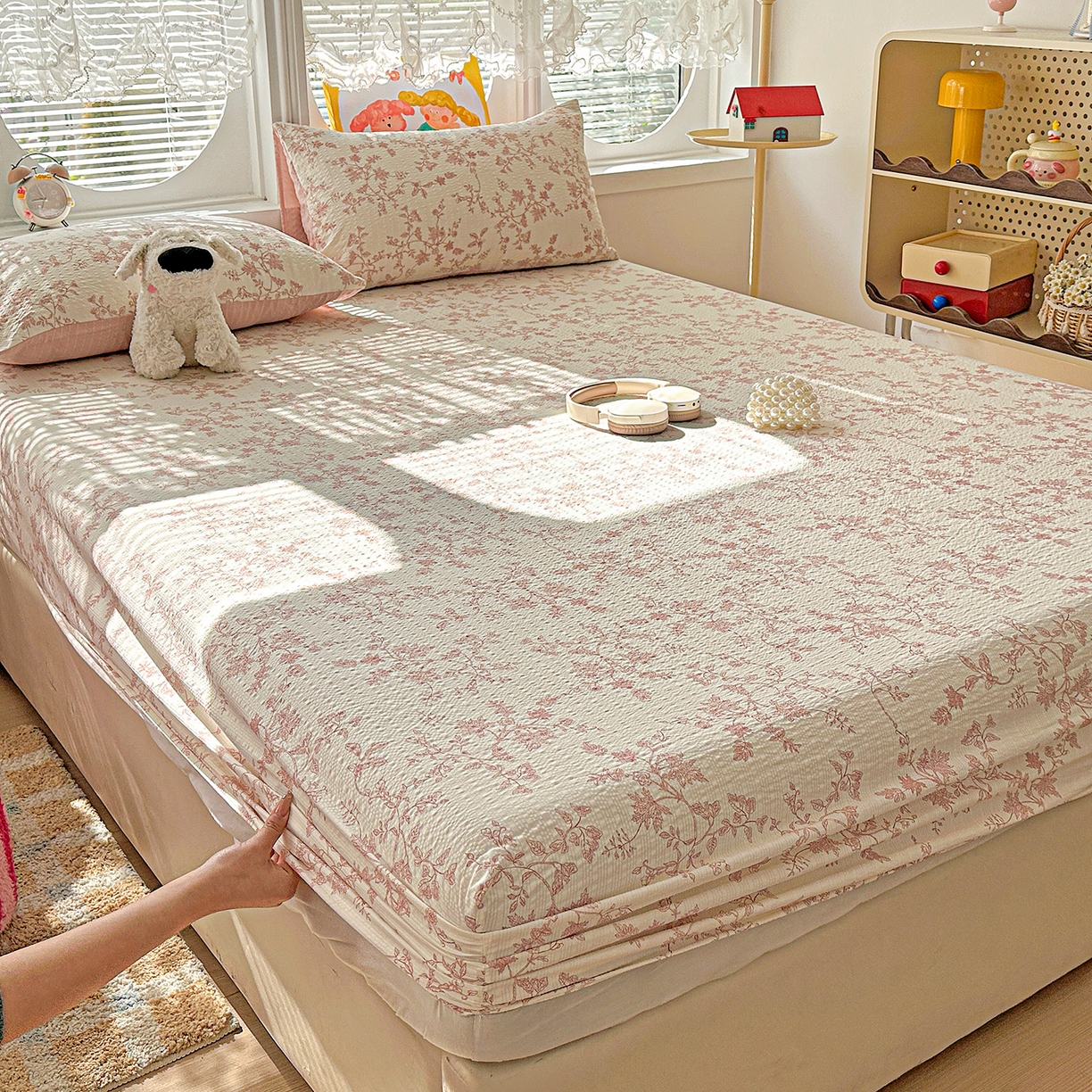 91家纺网 家纺一手货源 找家纺 悦织湾家纺 2026新款老粗布印花床单床笠床笠三两件套春秋学生宿舍单双人床笠 花蔓（粉）