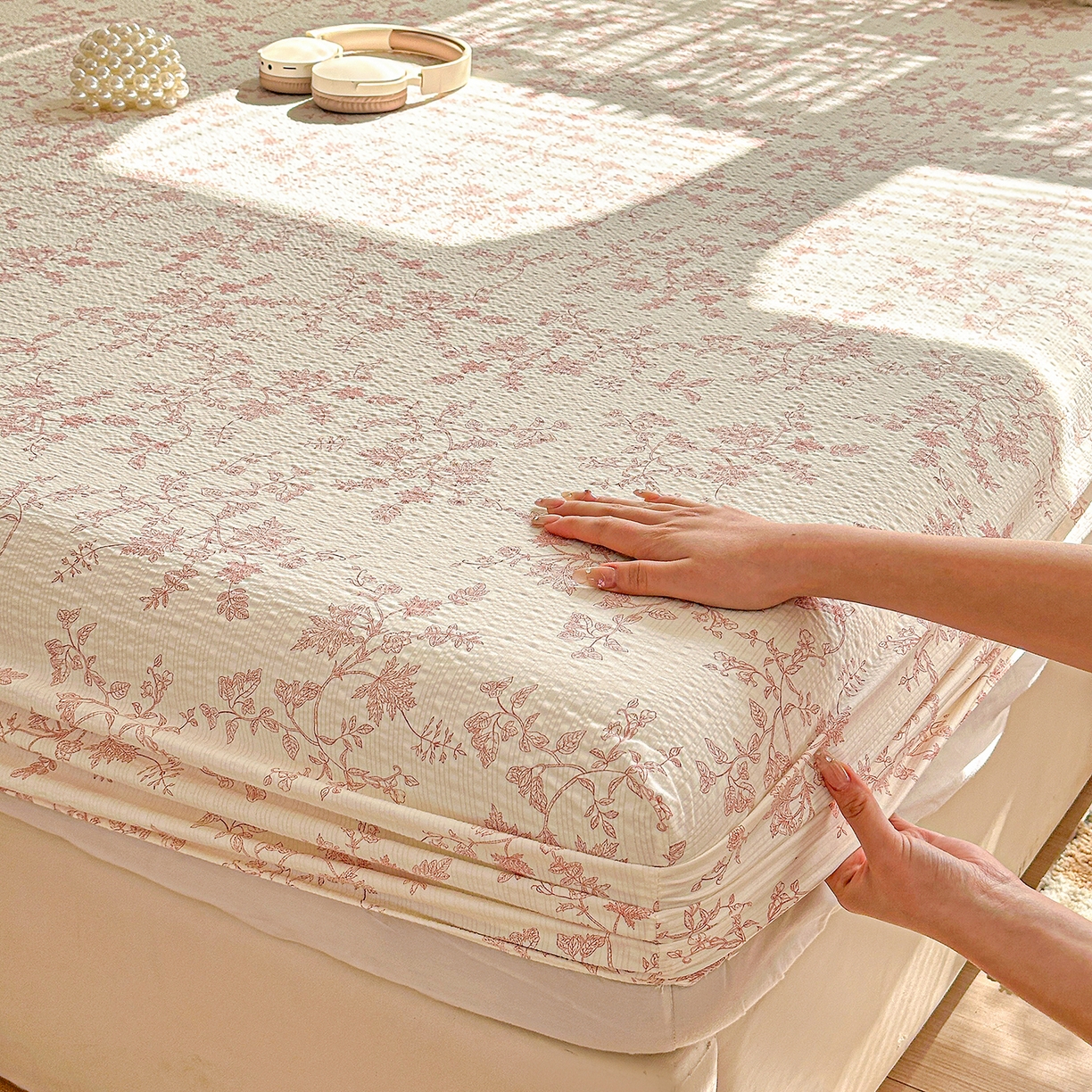 91家纺网 家纺一手货源 找家纺 悦织湾家纺 2026新款老粗布印花床单床笠床笠三两件套春秋学生宿舍单双人床笠 花蔓（粉）