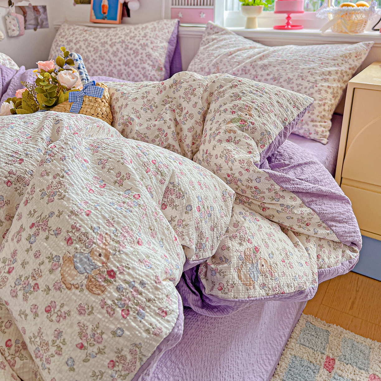 91家纺网 家纺一手货源 找家纺 悦织湾家纺 2026新款泡芙棉印花四件套单品单被套枕套时尚轻奢卡通小碎花学生宿舍用品三四件套 花紫兔