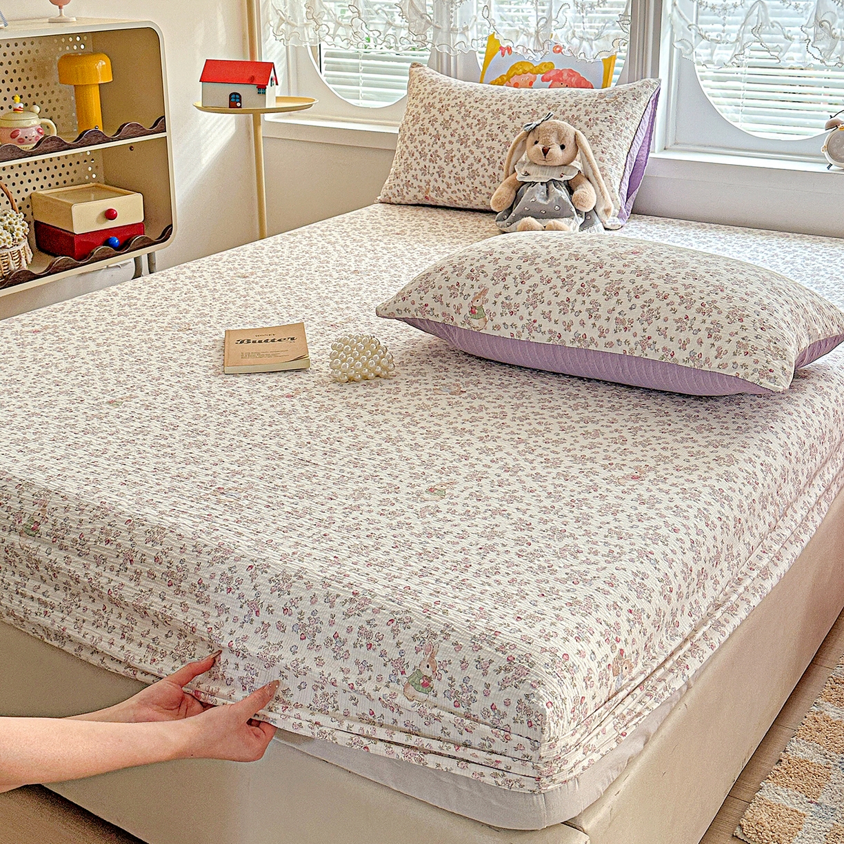 91家纺网 家纺一手货源 找家纺 悦织湾家纺 2026新款老粗布印花床单床笠床笠三两件套春秋学生宿舍单双人床笠 花紫兔