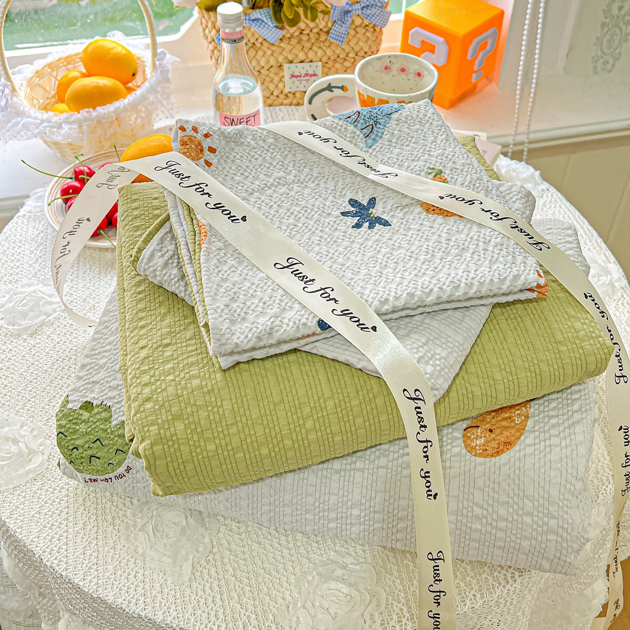 91家纺网 家纺一手货源 找家纺 悦织湾家纺 2026新款泡芙棉印花四件套单品单被套枕套时尚轻奢卡通小碎花学生宿舍用品三四件套 恐龙日记