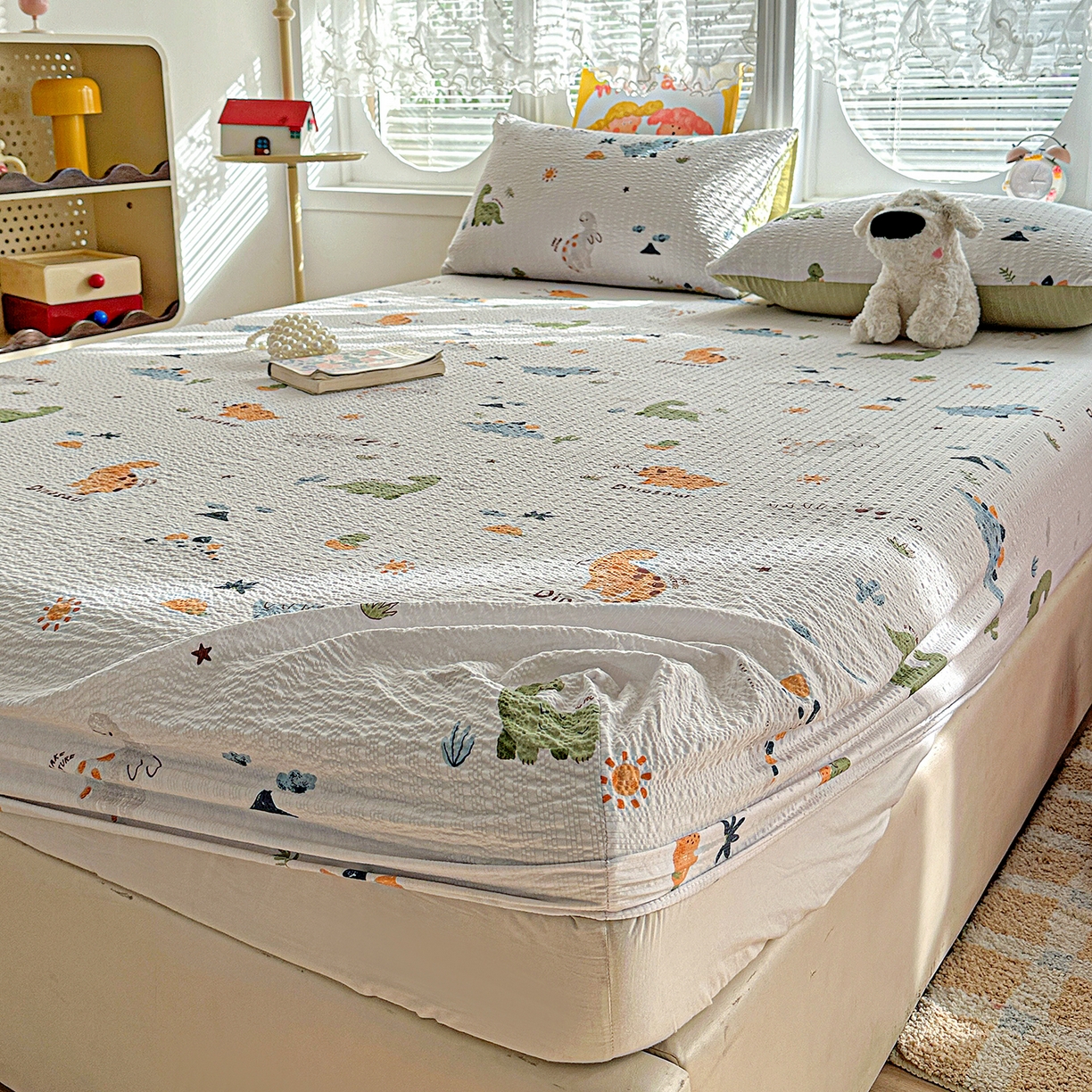 91家纺网 家纺一手货源 找家纺 悦织湾家纺 2026新款老粗布印花床单床笠床笠三两件套春秋学生宿舍单双人床笠 恐龙日记