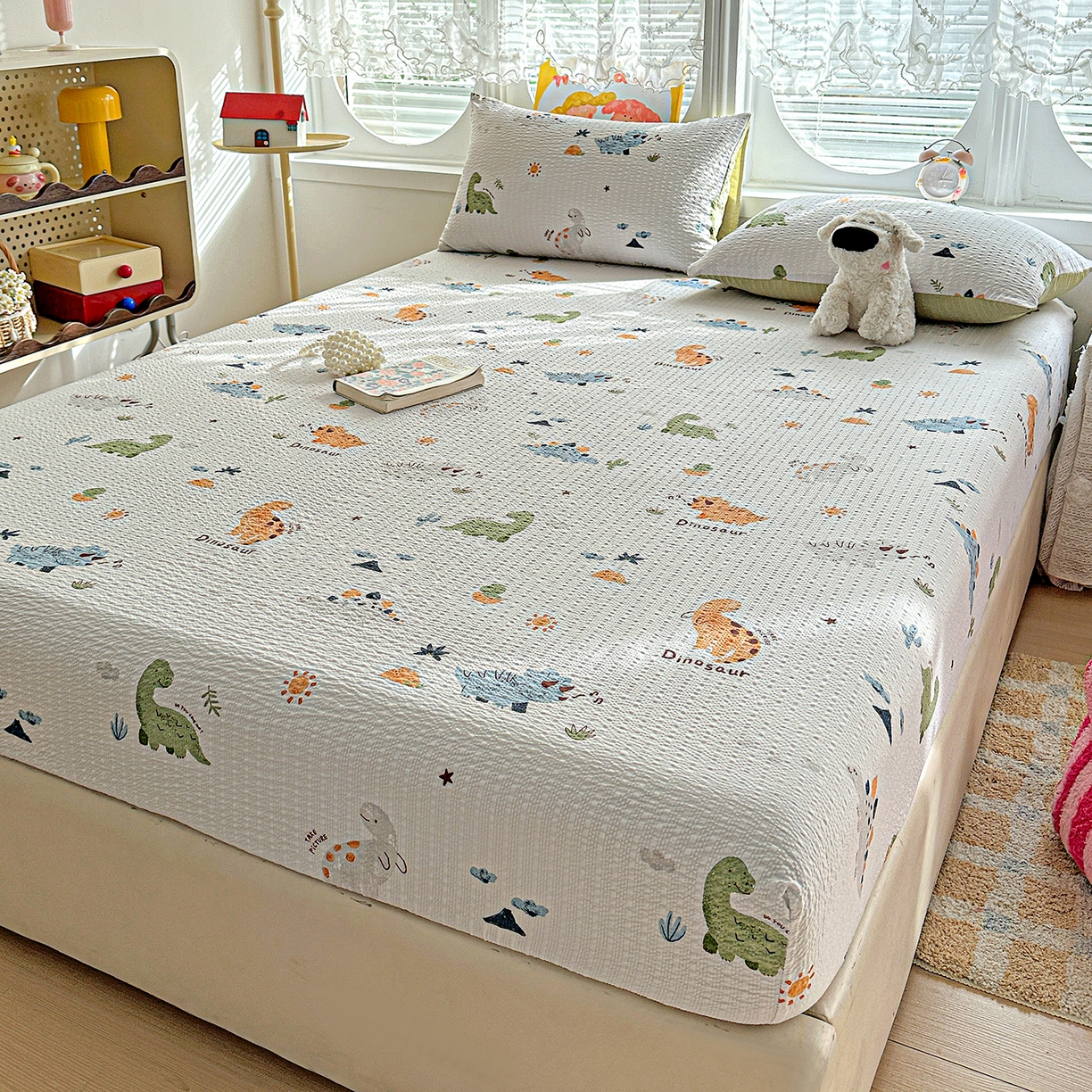 91家纺网 家纺一手货源 找家纺 悦织湾家纺 2026新款老粗布印花床单床笠床笠三两件套春秋学生宿舍单双人床笠 恐龙日记