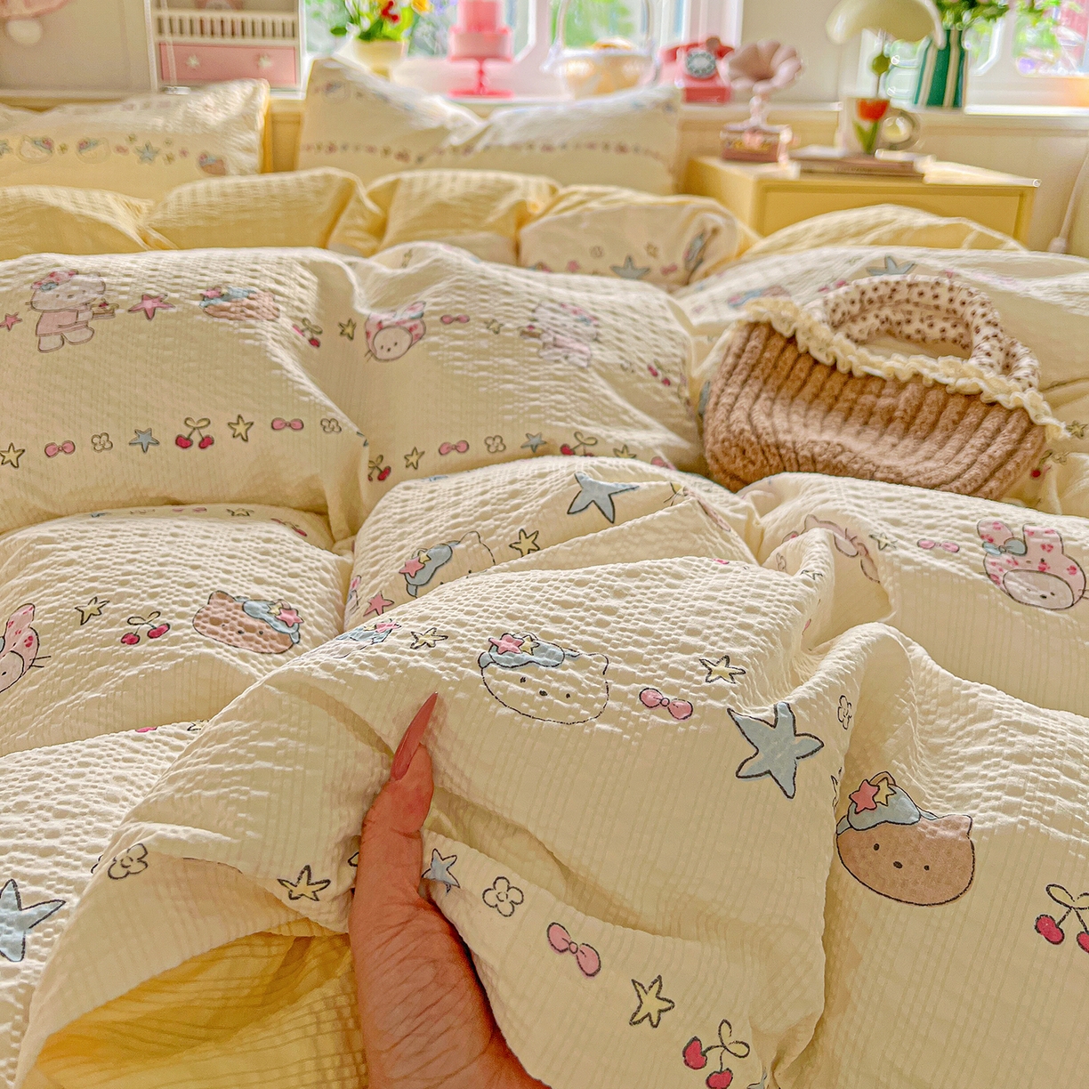 91家纺网 家纺一手货源 找家纺 悦织湾家纺 2026新款泡芙棉印花四件套单品单被套枕套时尚轻奢卡通小碎花学生宿舍用品三四件套 萌宠派对（黄）