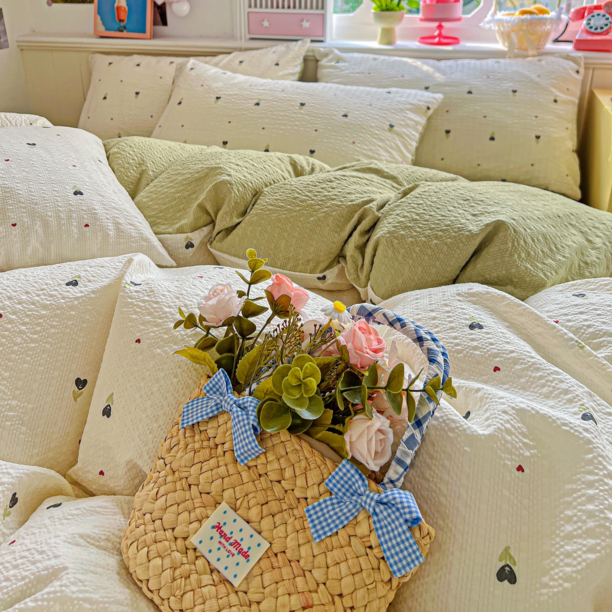 91家纺网 家纺一手货源 找家纺 悦织湾家纺 2026新款泡芙棉印花四件套单品单被套枕套时尚轻奢卡通小碎花学生宿舍用品三四件套 奶樱点点