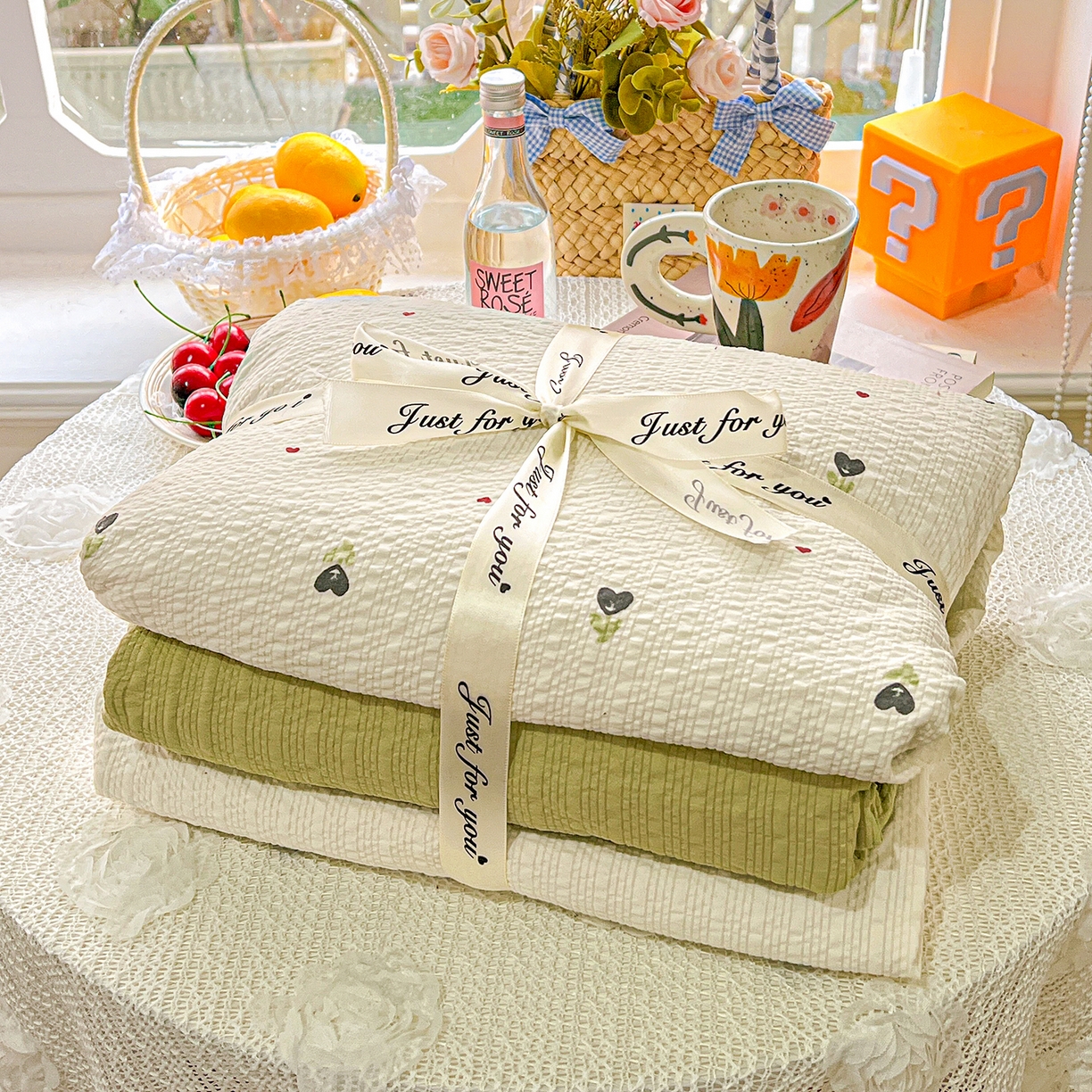 91家纺网 家纺一手货源 找家纺 悦织湾家纺 2026新款泡芙棉印花四件套单品单被套枕套时尚轻奢卡通小碎花学生宿舍用品三四件套 奶樱点点