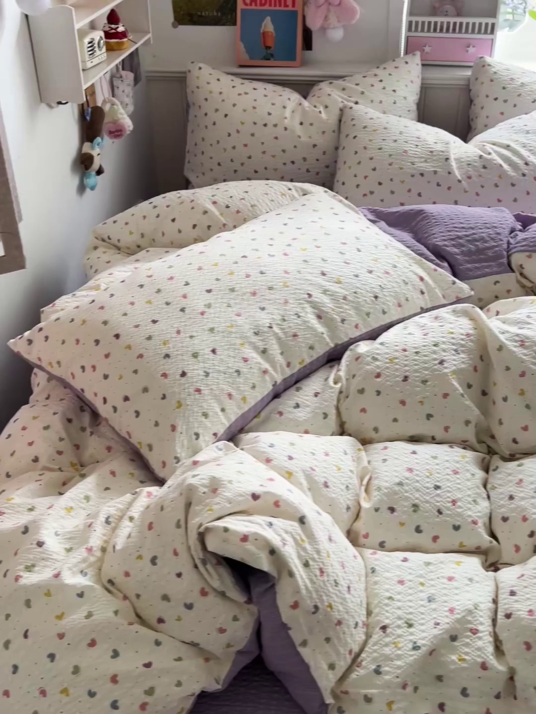 91家纺网 家纺一手货源 找家纺 悦织湾家纺 2026新款泡芙棉印花四件套单品单被套枕套时尚轻奢卡通小碎花学生宿舍用品三四件套 心心相印