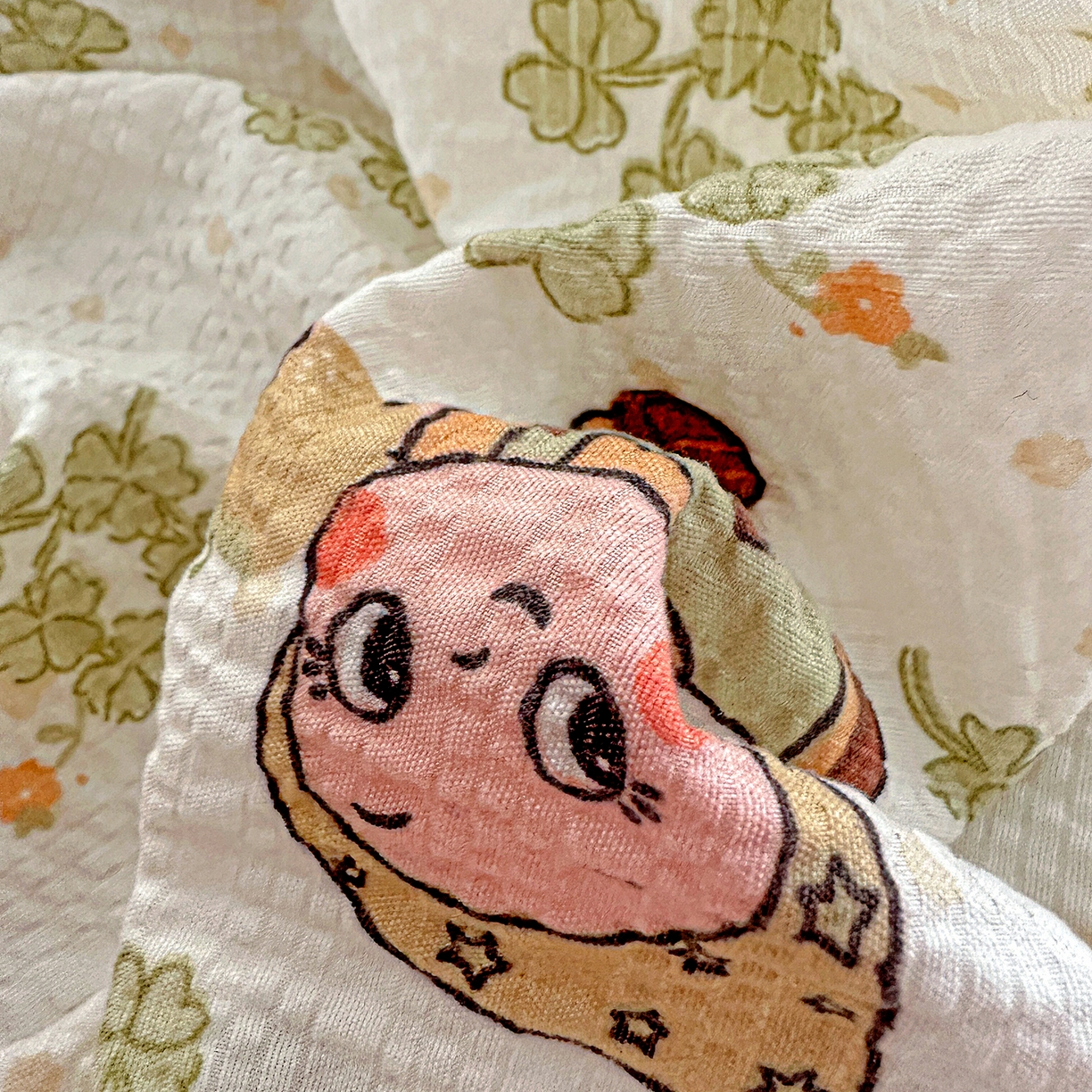 91家纺网 家纺一手货源 找家纺 悦织湾家纺 2026新款老粗布印花床单床笠床笠三两件套春秋学生宿舍单双人床笠 甜美星星人