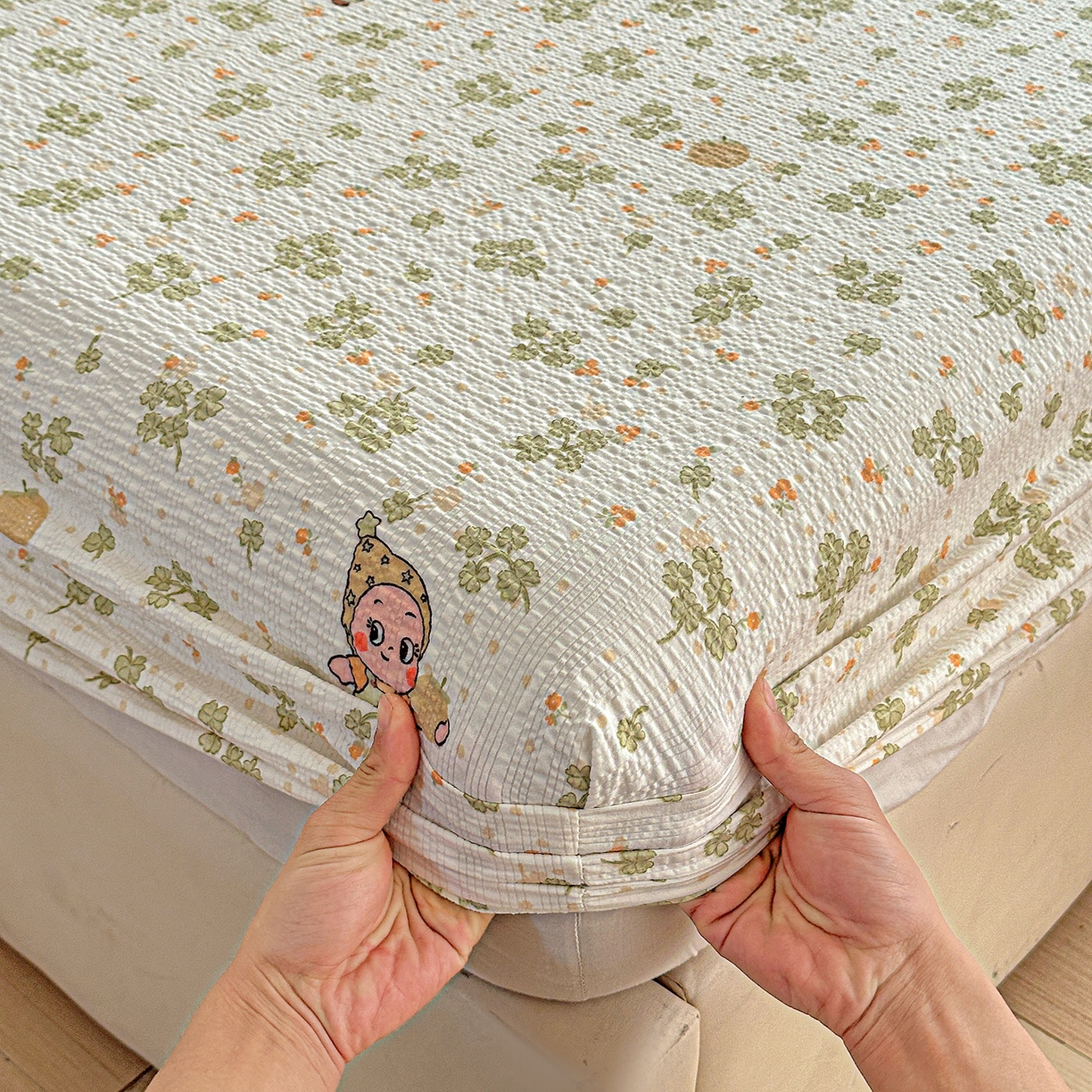 91家纺网 家纺一手货源 找家纺 悦织湾家纺 2026新款老粗布印花床单床笠床笠三两件套春秋学生宿舍单双人床笠 甜美星星人