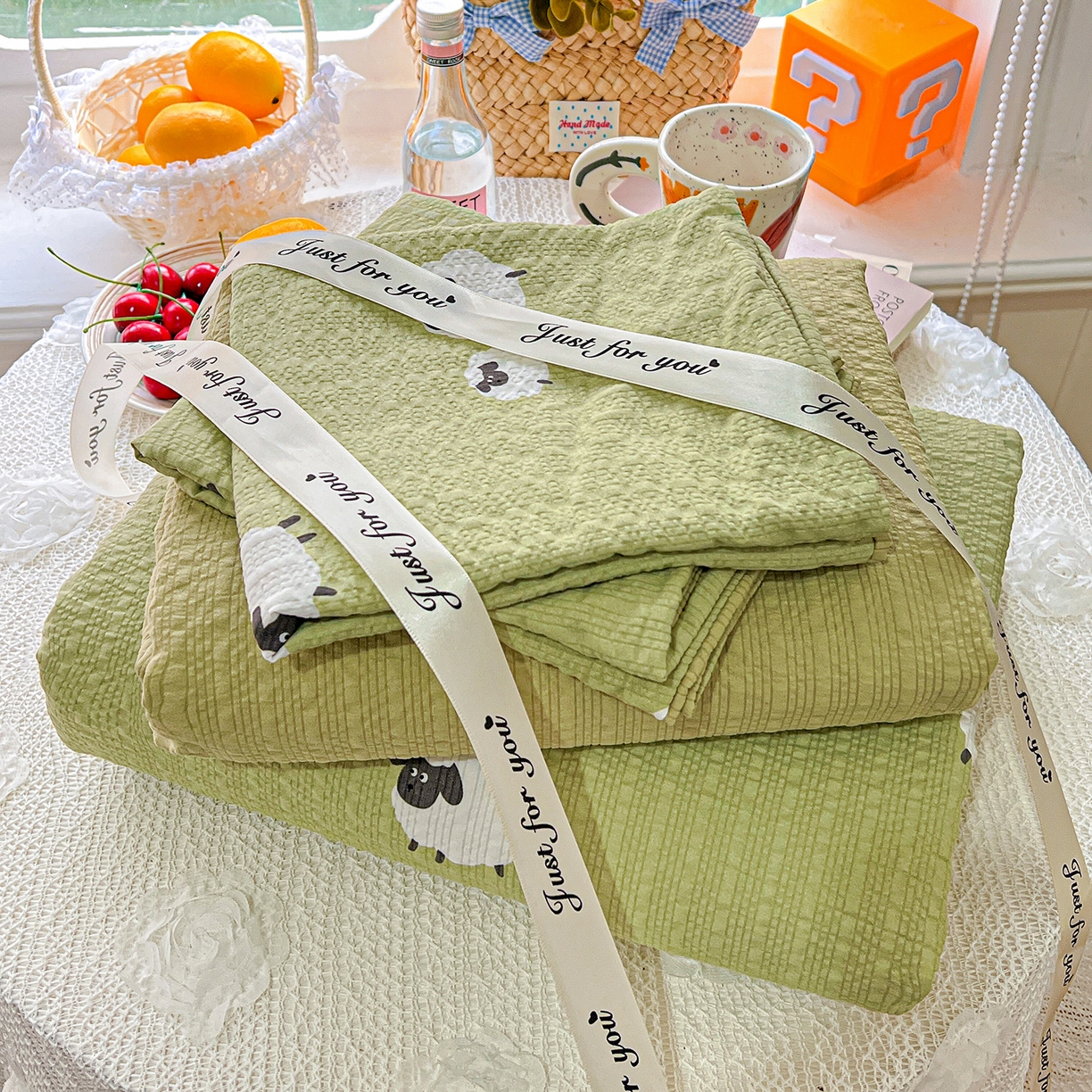 91家纺网 家纺一手货源 找家纺 悦织湾家纺 2026新款泡芙棉印花四件套单品单被套枕套时尚轻奢卡通小碎花学生宿舍用品三四件套 羊羊牧场