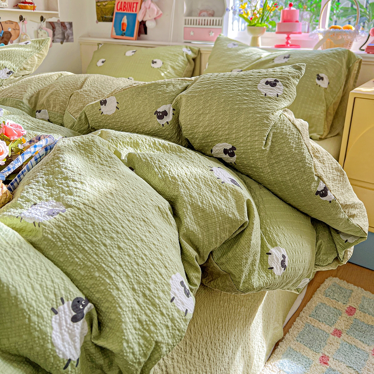 91家纺网 家纺一手货源 找家纺 悦织湾家纺 2026新款泡芙棉印花四件套单品单被套枕套时尚轻奢卡通小碎花学生宿舍用品三四件套 羊羊牧场