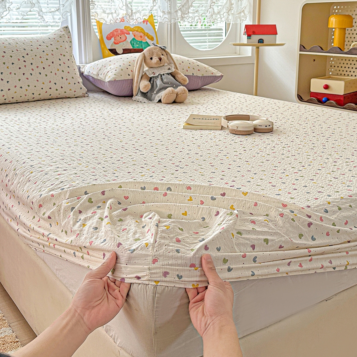 91家纺网 家纺一手货源 找家纺 悦织湾家纺 2026新款老粗布印花床单床笠床笠三两件套春秋学生宿舍单双人床笠 心心相印