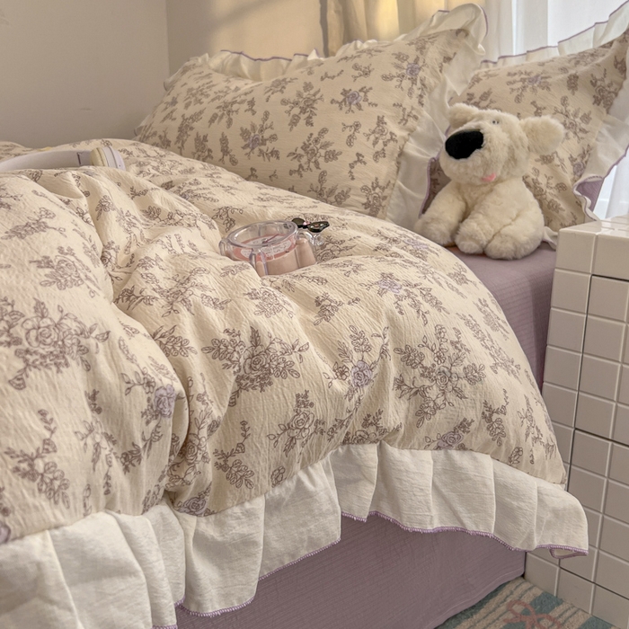 91家纺网 家纺一手货源 找家纺 柒月家居 2026新款小清新木棉皱皱纱花边款四件套 春意紫