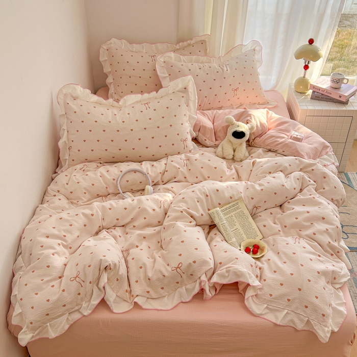 91家纺网 家纺一手货源 找家纺 柒月家居 2026新款小清新木棉皱皱纱花边款四件套 爱心飘飘