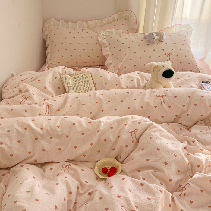 91家纺网 家纺一手货源 找家纺 柒月家居 2026新款小清新木棉皱皱纱花边款四件套 爱心飘飘