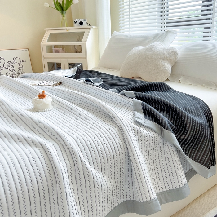 91家纺网 家纺一手货源 找家纺 馨乐家纺 2026新款三层纱针织夏凉被夏被被子被芯盖毯 灵波