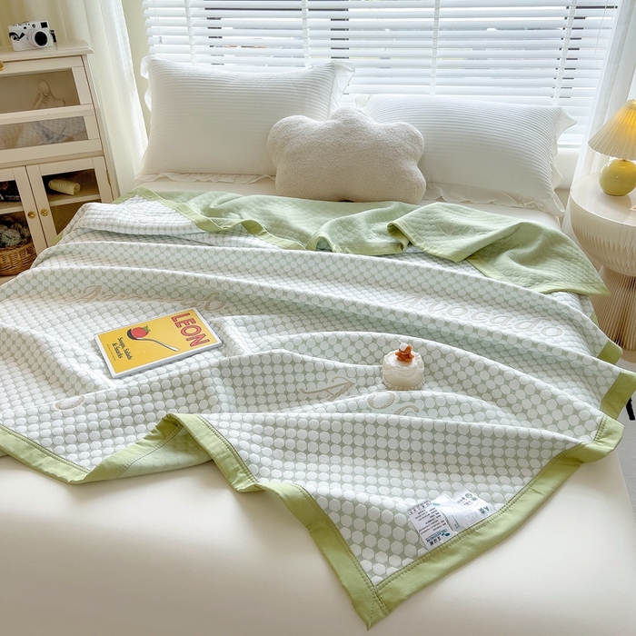 91家纺网 家纺一手货源 找家纺 馨乐家纺 2026新款三层纱针织夏凉被夏被被子被芯盖毯 素雅