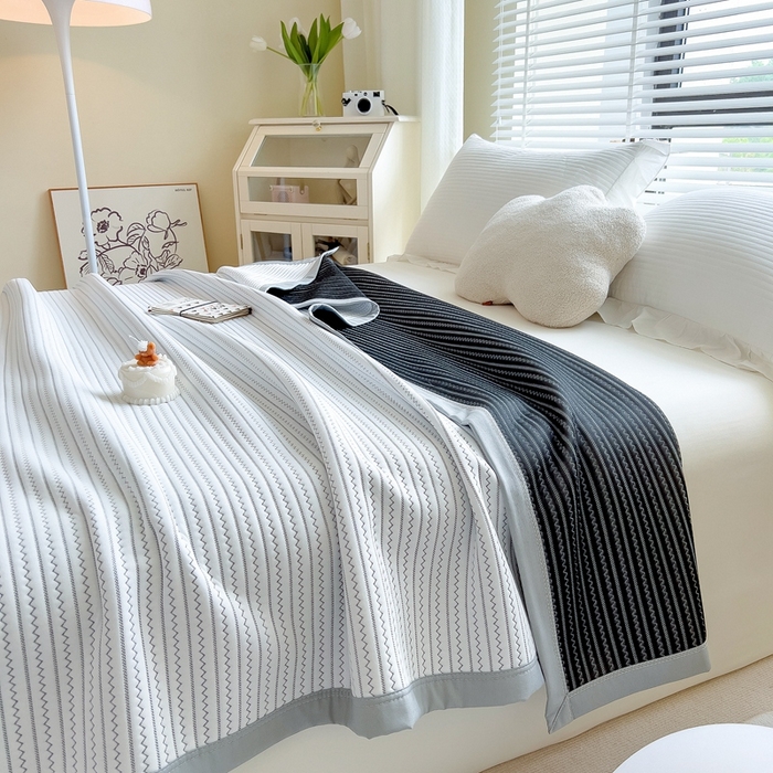 91家纺网 家纺一手货源 找家纺 馨乐家纺 2026新款三层纱针织夏凉被夏被被子被芯盖毯 灵波