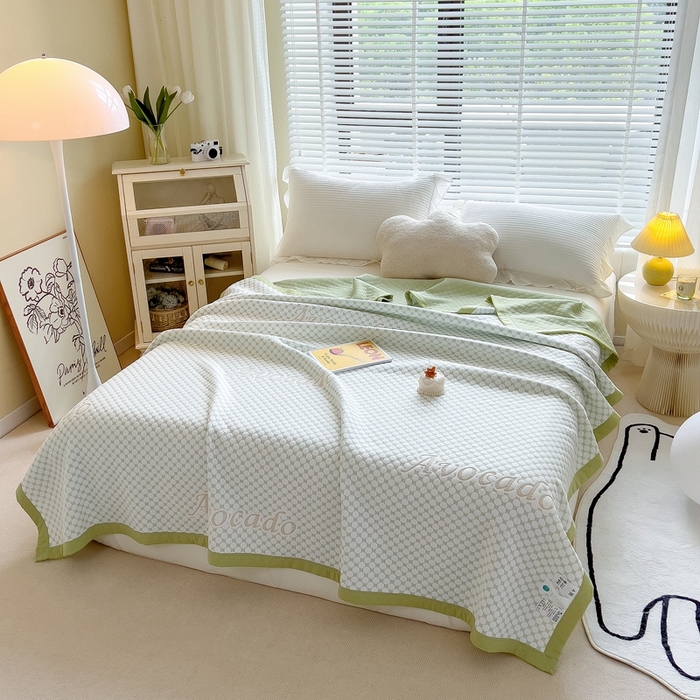 91家纺网 家纺一手货源 找家纺 馨乐家纺 2026新款三层纱针织夏凉被夏被被子被芯盖毯 素雅