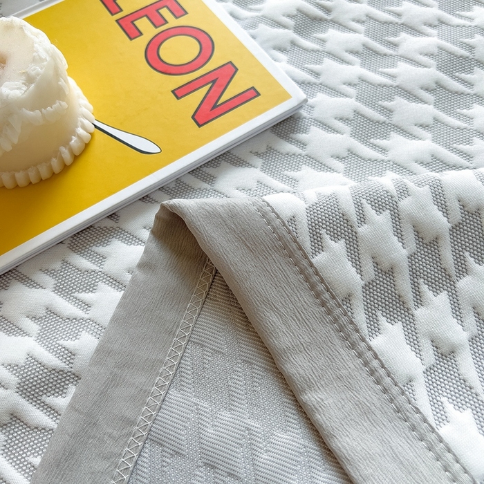 91家纺网 家纺一手货源 找家纺 馨乐家纺 2026新款三层纱针织夏凉被夏被被子被芯盖毯 涵雁