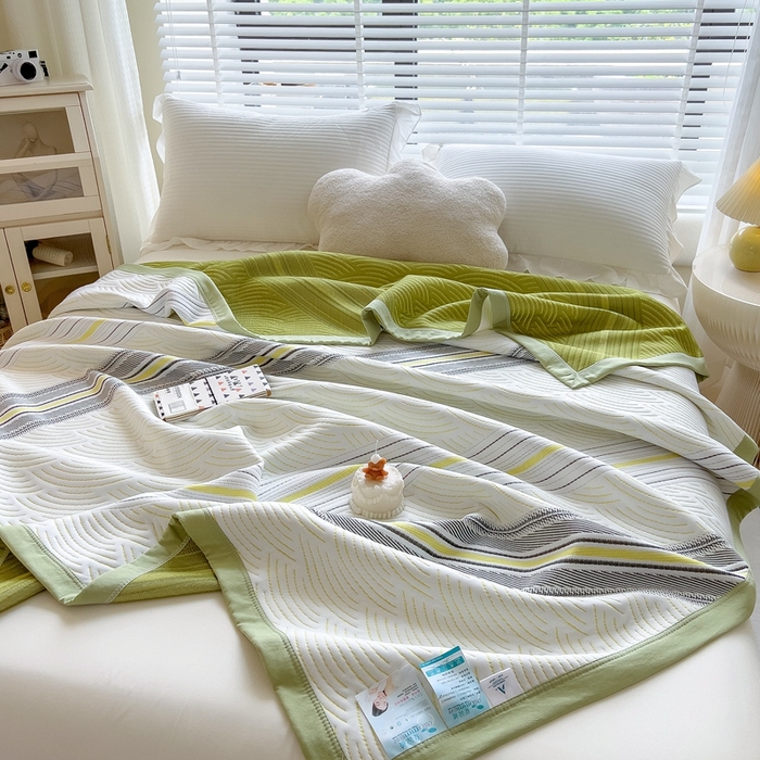 91家纺网 家纺一手货源 找家纺 馨乐家纺 2026新款三层纱针织夏凉被夏被被子被芯盖毯 春竹