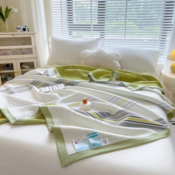 91家纺网 家纺一手货源 找家纺 馨乐家纺 2026新款三层纱针织夏凉被夏被被子被芯盖毯 春竹