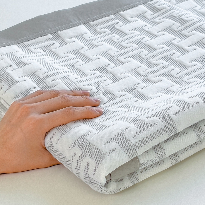 91家纺网 家纺一手货源 找家纺 馨乐家纺 2026新款三层纱针织夏凉被夏被被子被芯盖毯 问夏