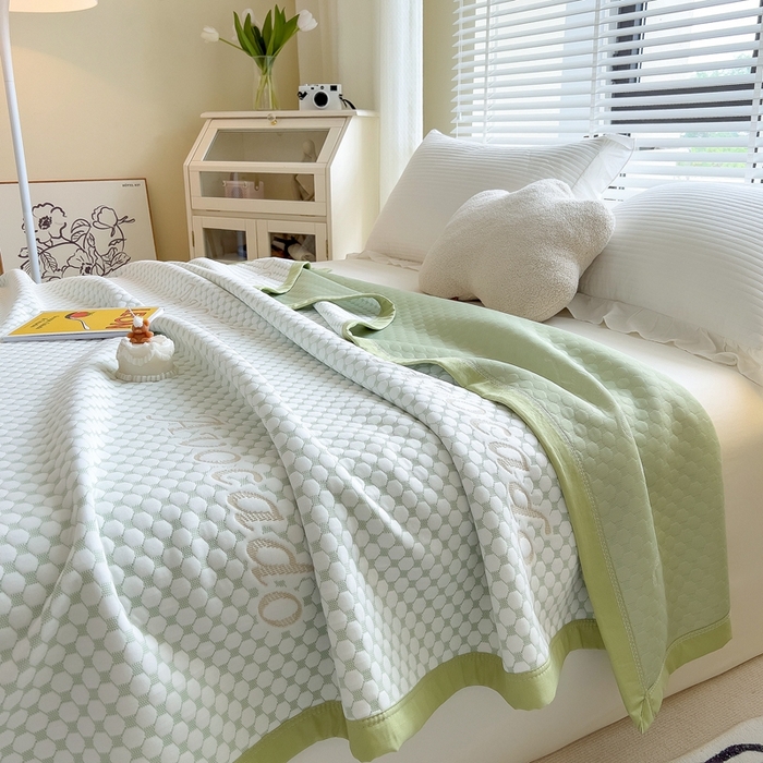 91家纺网 家纺一手货源 找家纺 馨乐家纺 2026新款三层纱针织夏凉被夏被被子被芯盖毯 素雅