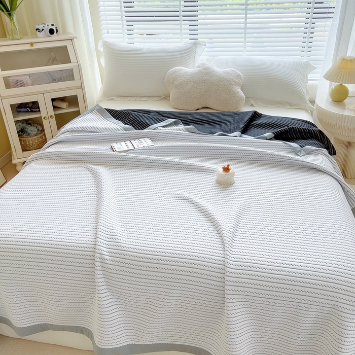 91家纺网 家纺一手货源 找家纺 馨乐家纺 2026新款三层纱针织夏凉被夏被被子被芯盖毯 灵波