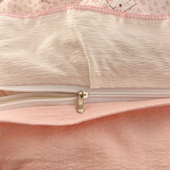 91家纺网 家纺一手货源 找家纺 柒月家居 2026新款小清新木棉皱皱纱花边款四件套 豹纹粉