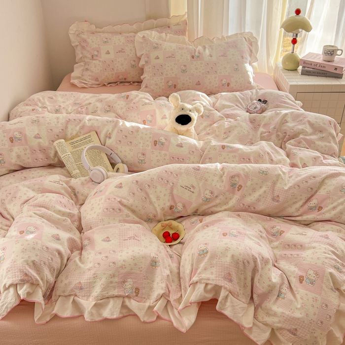 91家纺网 家纺一手货源 找家纺 柒月家居 2026新款小清新木棉皱皱纱花边款四件套 粉格猫咪