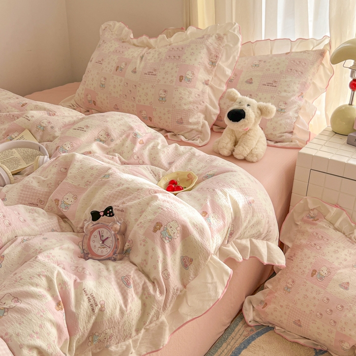 91家纺网 家纺一手货源 找家纺 柒月家居 2026新款小清新木棉皱皱纱花边款四件套 粉格猫咪