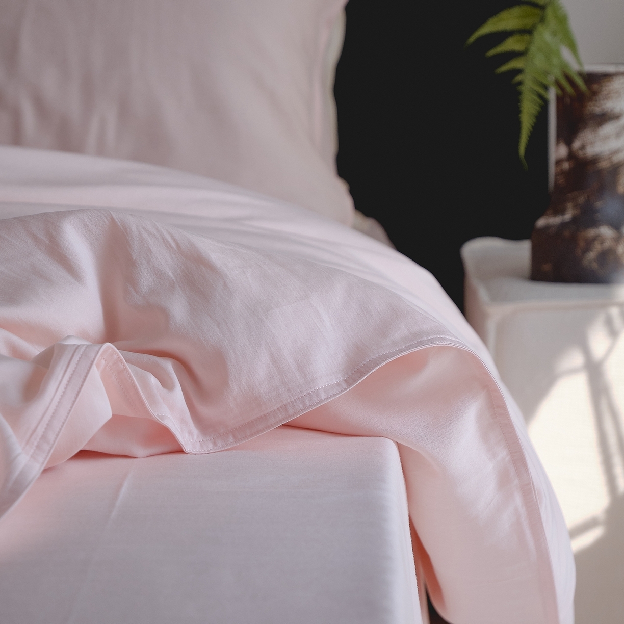 91家纺网 家纺一手货源 找家纺 涞澳家纺 2026新款80水洗天丝棉四件套-简序 简序-桃粉