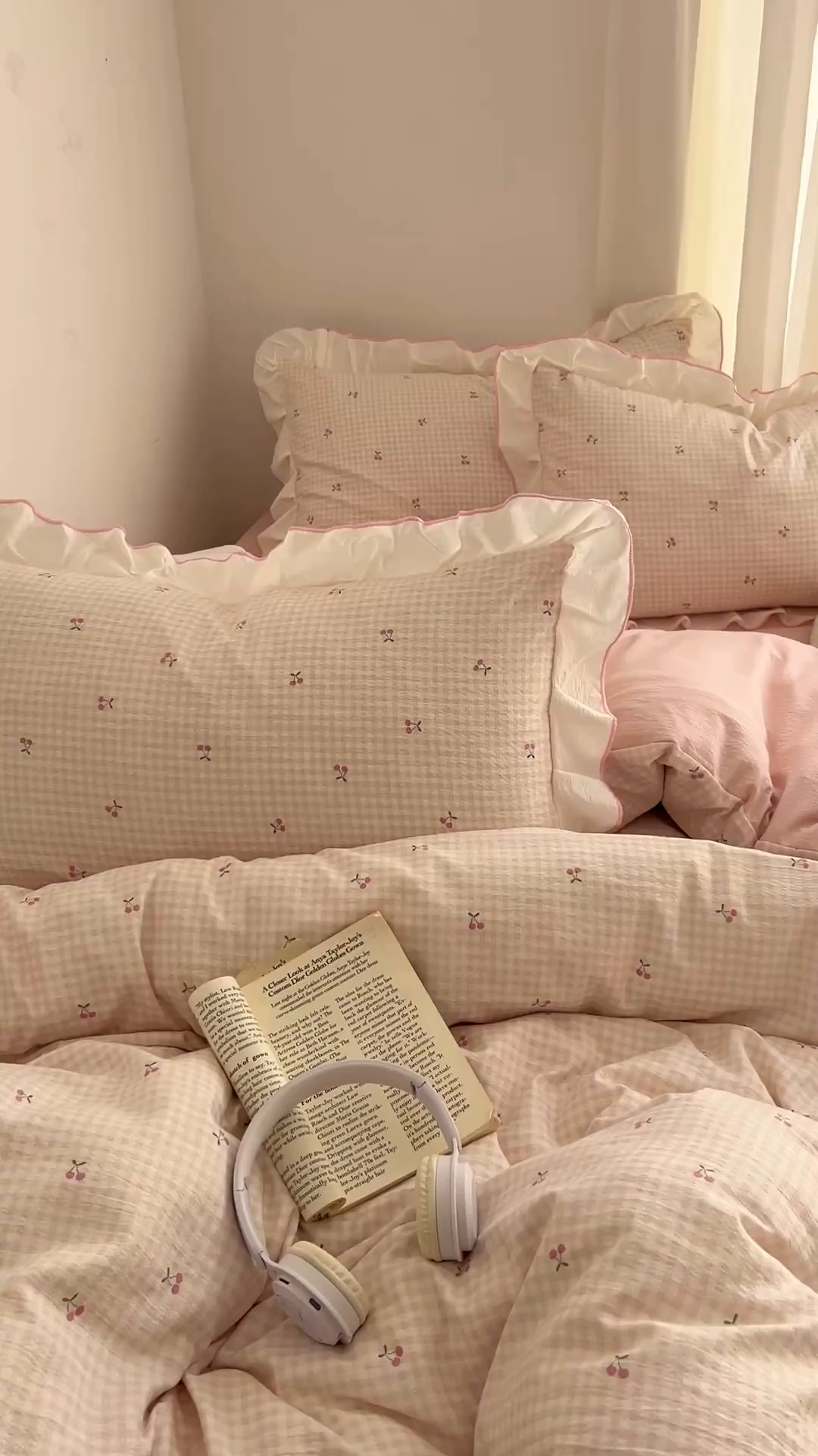 91家纺网 家纺一手货源 找家纺 柒月家居 2026新款小清新木棉皱皱纱花边款四件套 格子樱桃