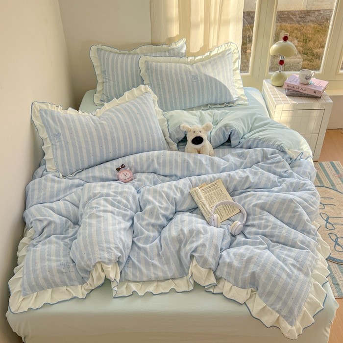 91家纺网 家纺一手货源 找家纺 柒月家居 2026新款小清新木棉皱皱纱花边款四件套 蝴蝶结蓝