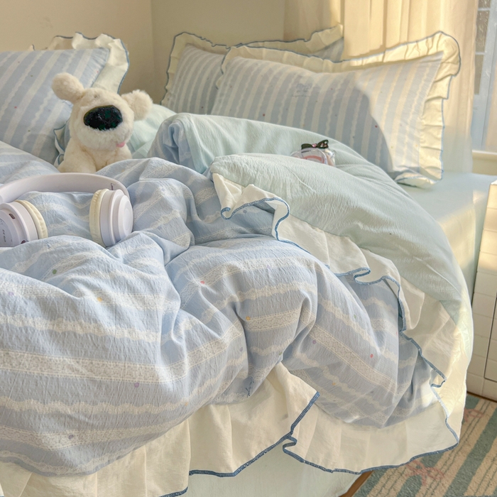 91家纺网 家纺一手货源 找家纺 柒月家居 2026新款小清新木棉皱皱纱花边款四件套 蝴蝶结蓝