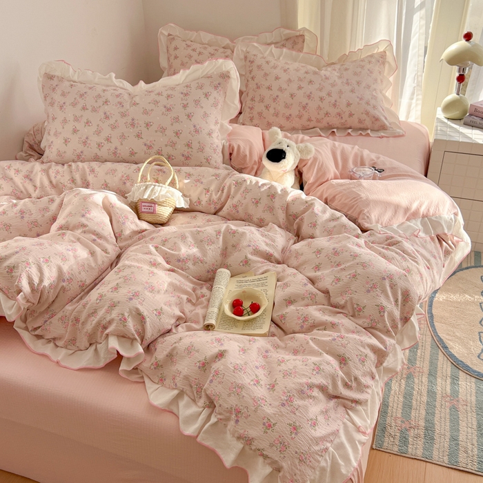 91家纺网 家纺一手货源 找家纺 柒月家居 2026新款小清新木棉皱皱纱花边款四件套 花田梦