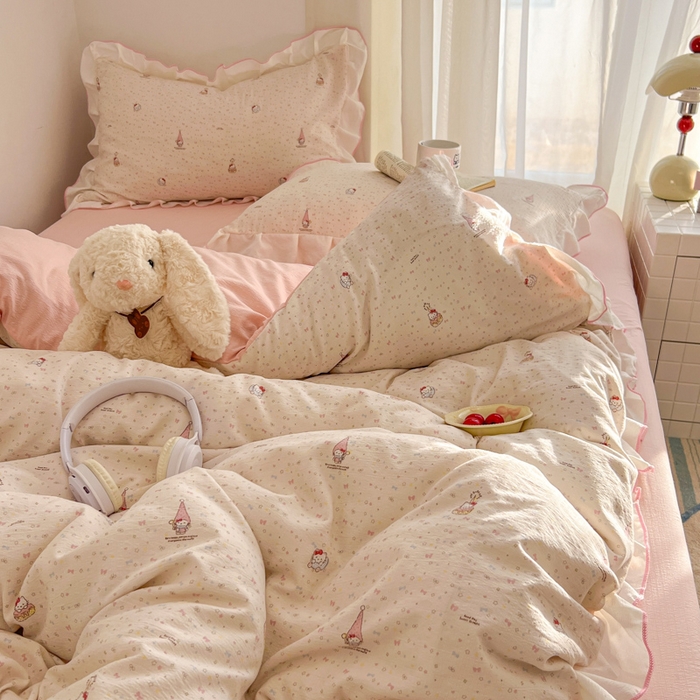 91家纺网 家纺一手货源 找家纺 柒月家居 2026新款小清新木棉皱皱纱花边款四件套 幸运猫咪