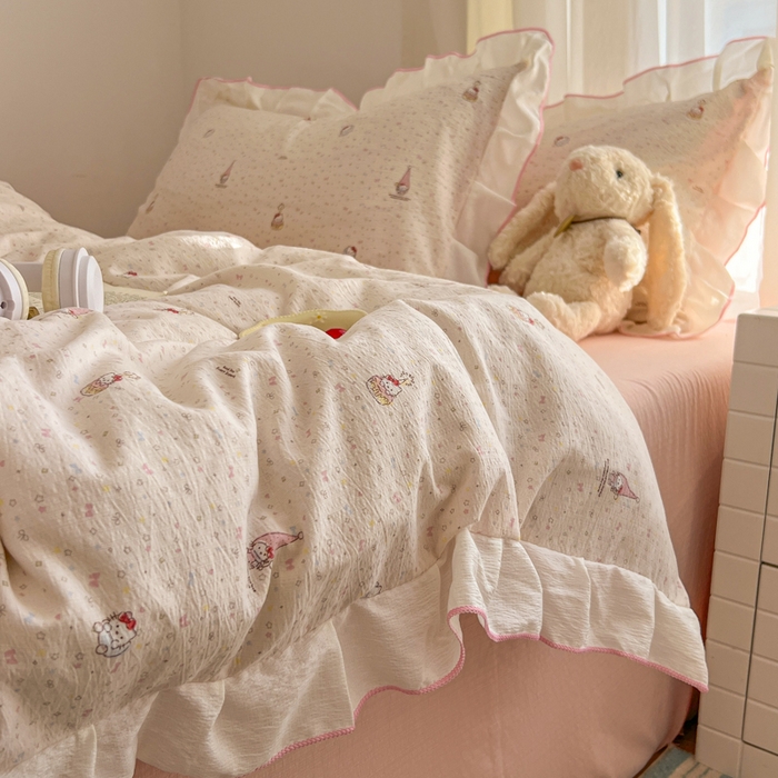 91家纺网 家纺一手货源 找家纺 柒月家居 2026新款小清新木棉皱皱纱花边款四件套 幸运猫咪