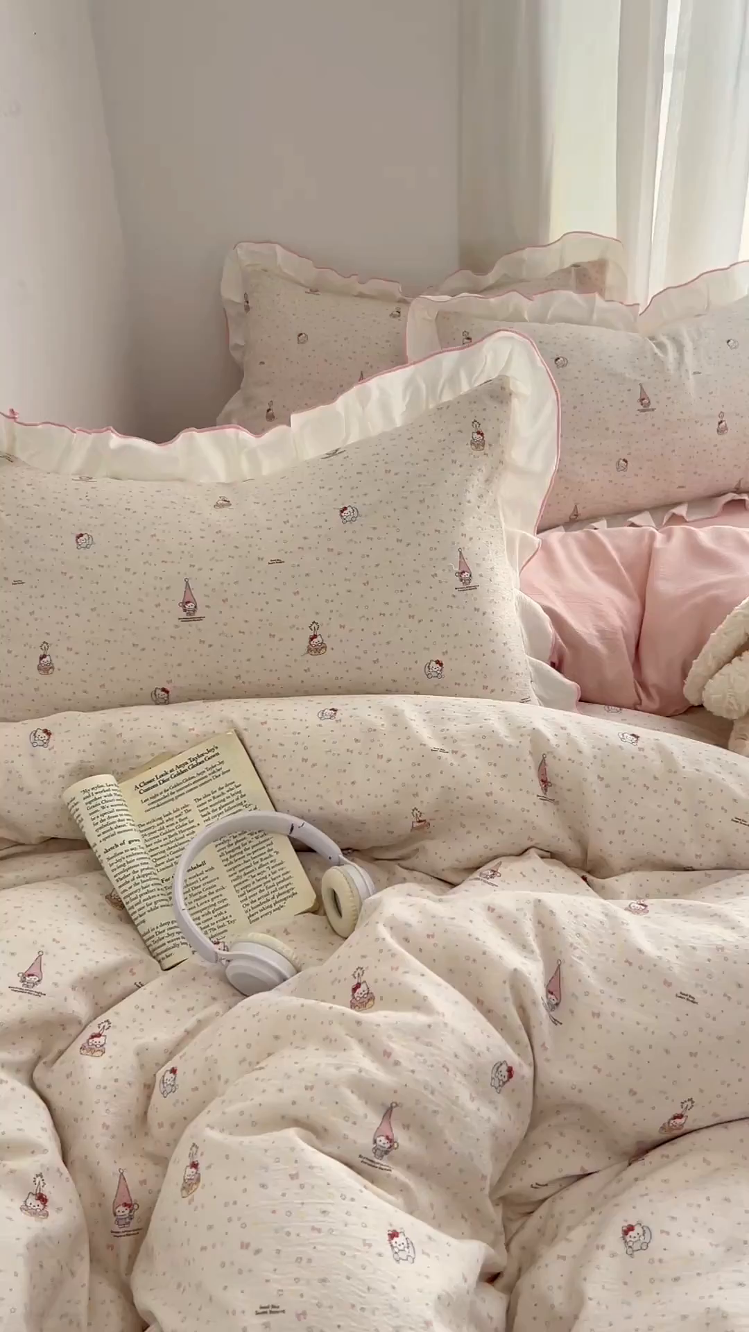 91家纺网 家纺一手货源 找家纺 柒月家居 2026新款小清新木棉皱皱纱花边款四件套 幸运猫咪